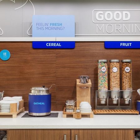 Holiday Inn Express & Suites - Commerce By Ihg Экстерьер фото